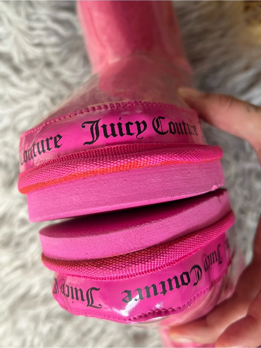 Juicy Couture "Klash" hot pink winter boots - Picture 6 of 15
